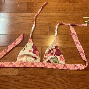 Victoria's Secret coral pattern triangle top Xs